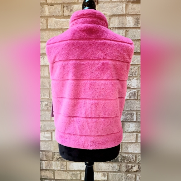 Marc New York Faux Hot Pink Fur Vest NEW! - Picture 2 of 13